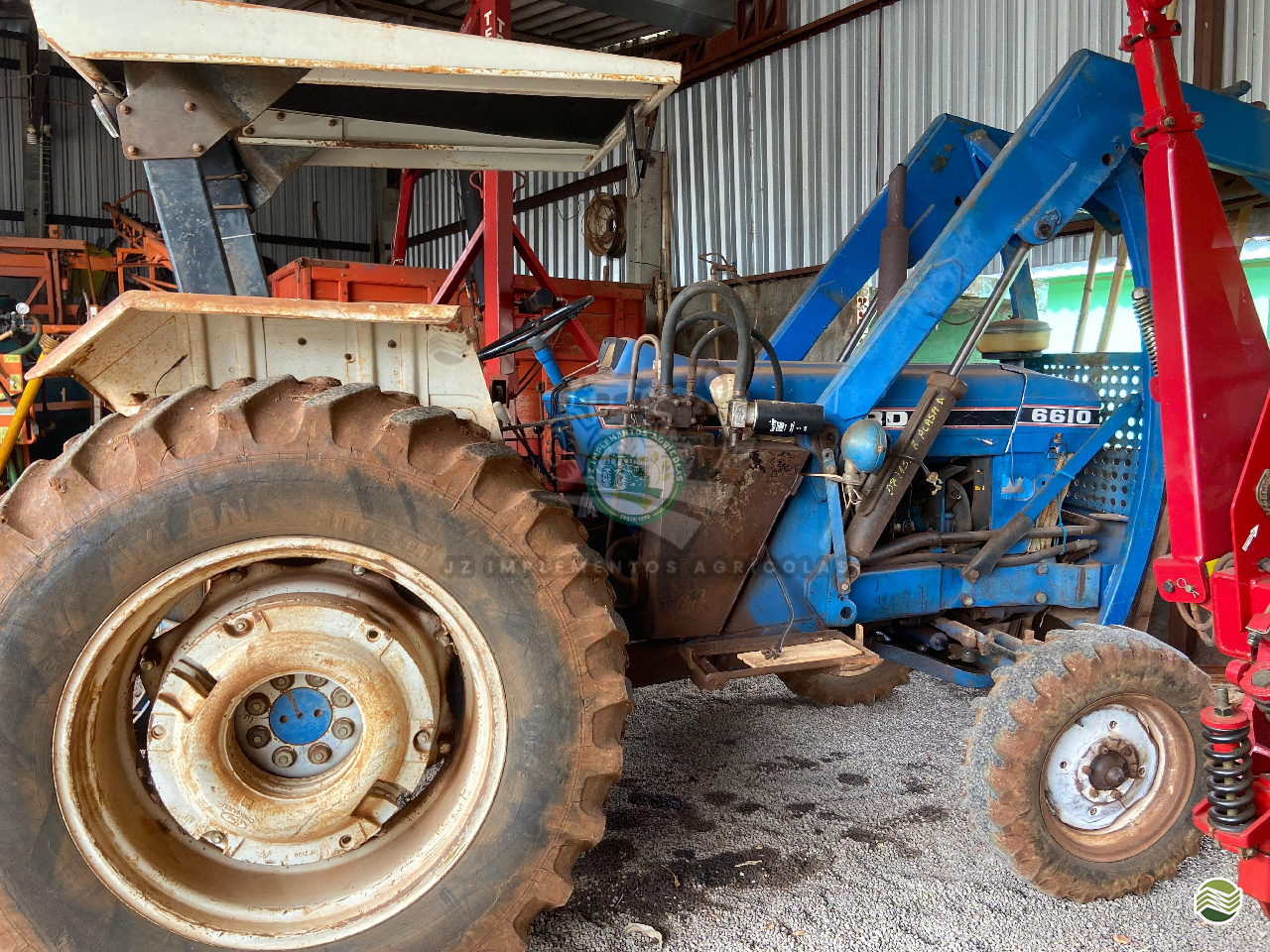 TRATOR FORD FORD 6610 Tração 4x2 JZ Implementos Agrícolas TOLEDO PARANÁ PR